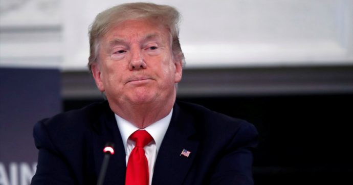 Usa, il presidente Trump sempre più in difficoltà nei sondaggi. Ieri nuovo record dei contagi nel Paese