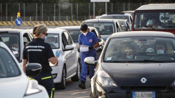 Coronavirus Lazio, nuovo drive-in della Asl Roma 3 nell’area lunga sosta di Fiumicino