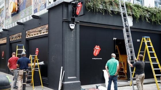 Londra, i Rolling Stones aprono un negozio in Carnaby Street