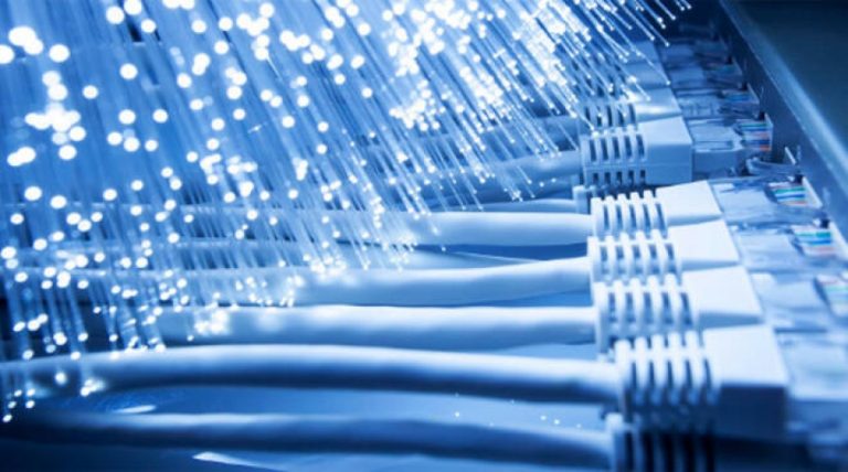 Banda ultra larga, nessun stop del premier Conte a Tim