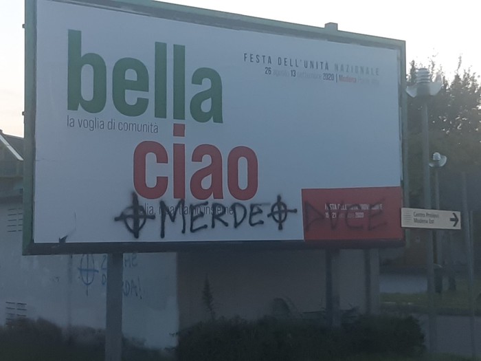Ponte Alto (Modena), insulti fascisti sui manifesti della Festa dell’Unità in programma dal 26 agosto al 21 settembre
