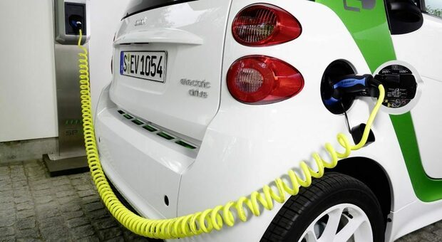 Ricarica delle auto elettriche, in arrivo 40 colonnine