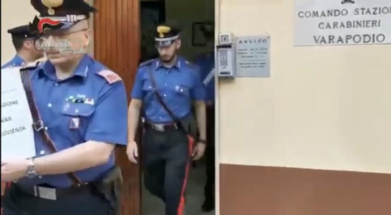 Varapodio (Reggio Calabria), sei indagati nella gestione di un campo per migranti