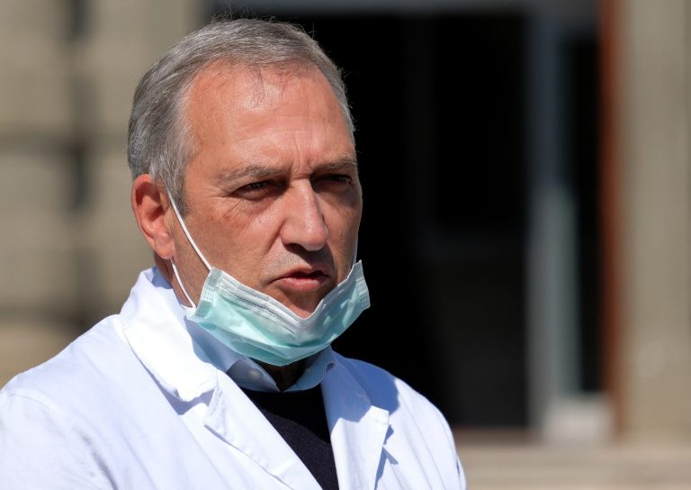 Scuola, parla Francesco Vaia (Spallanzani): “Da genitore mi sentirei molto più tranquillo se mio figlio o mia figlia andassero a scuola in un’aula dove tutti quanti sono negativi, non mi basta l’autocertificazione”