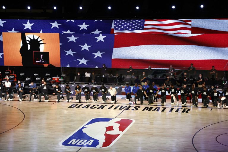 Usa, la Nba rinvia le tre partite di playoff previste per oggi dopo le nuove violenza della polizia contro gli afroamericani