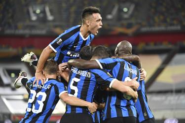 Calcio, l’Inter in finale di Europa League: 5 a 0 contro lo Shakthar