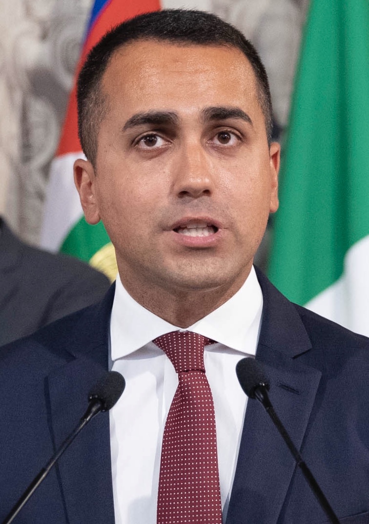 Bonus, l’ira del ministro Di Maio: “I deputati che ne hanno fatto richiesta si devono dimettere”