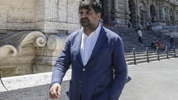 Perugia, la procura chiede il rinvio a giudizio per Luca Palamara