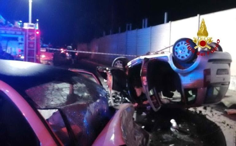 Iglesiasis, stava fuggendo dopo una rapina: scontro frontale con un’altra macchina: un morto e un ferito