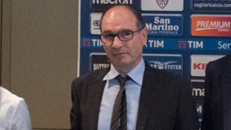 Aritzo (Nuoro), scritte e minacce contro il sindaco per l’arrivo di quindici migranti