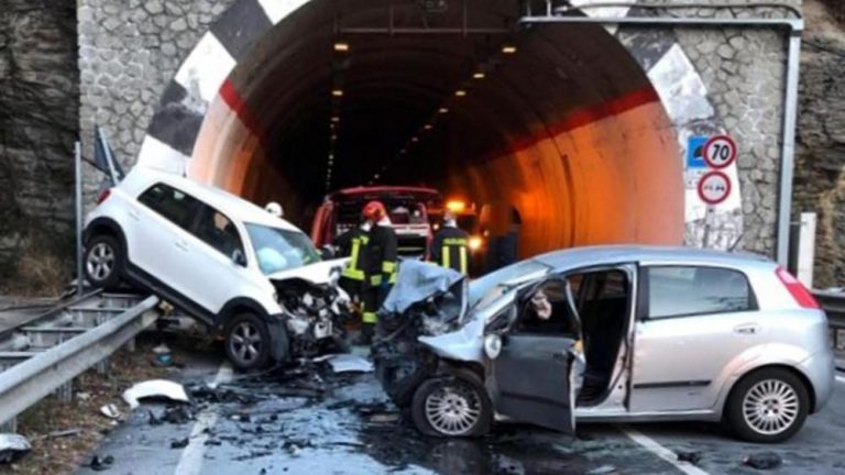 Rapporto Istat: meno incidenti stradali nel 2019, aumentano però le vittime tra i giovani