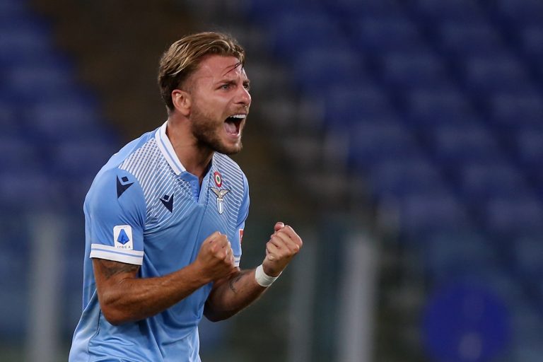 Calcio, Ciro Immobile ha firmato altri cinque anni per la Lazio