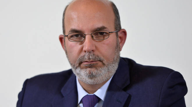 Deputati “furbetti”, parla Vito Crimi (M5S): “Via la privacy, vogliamo sapere chi sono”