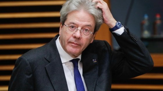 Ue, parla il Commissario Gentiloni: “Possibile lo scenario di recessione nella seconda metà del 2022”