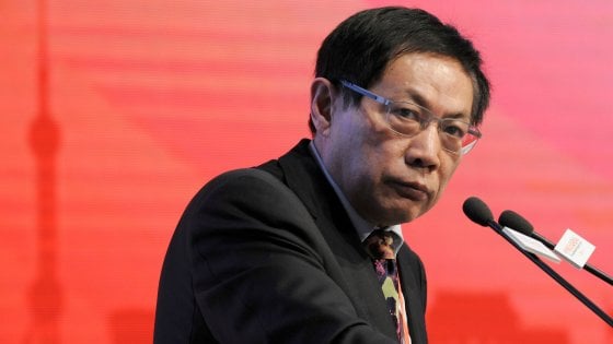 Pechino, condannato ex magnate immobiliare per corruzione: aveva criticato Xi Jinping sulla gestione della pandemia