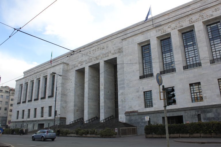 Il Tribunale di Milano ha accolto la domanda dei commissari di Tirrenia e ha disposto il sequestro dei beni della capogruppo Onorato Armatori