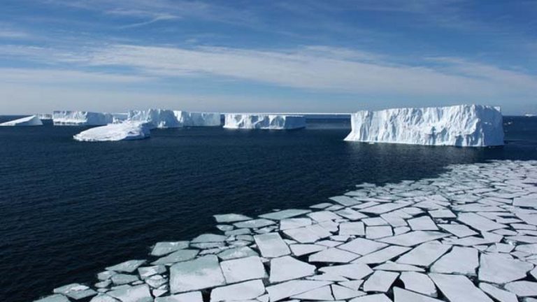 Allarme di Greenpace: I ghiacciai dell’Artico hanno raggiunto nell’estate del 2020 la loro seconda estensione minima