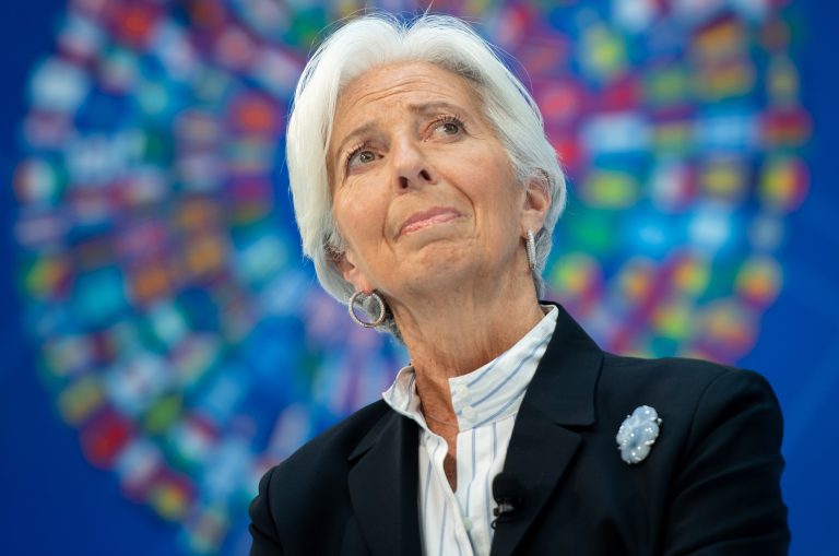 Covid, parla Christine Lagarde (Bce): “Una stretta finanziaria non sarebbe utile per la ripresa economica”