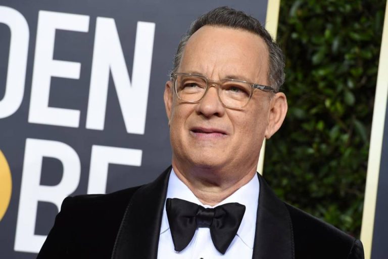 Cinema, Tom Hanks tornerà sul set del film su Elvis Presley il prossimo 23 settembre