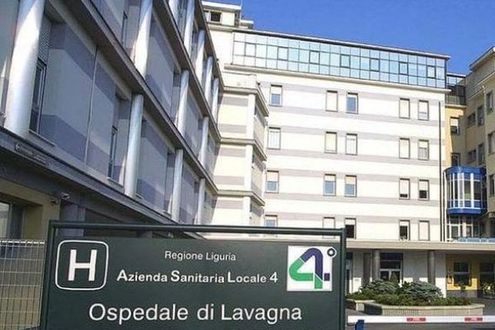 Lavagna (Genova), si finge medico e abusa di donna ricoverata in ospedale: arrestato peruviano 26enne