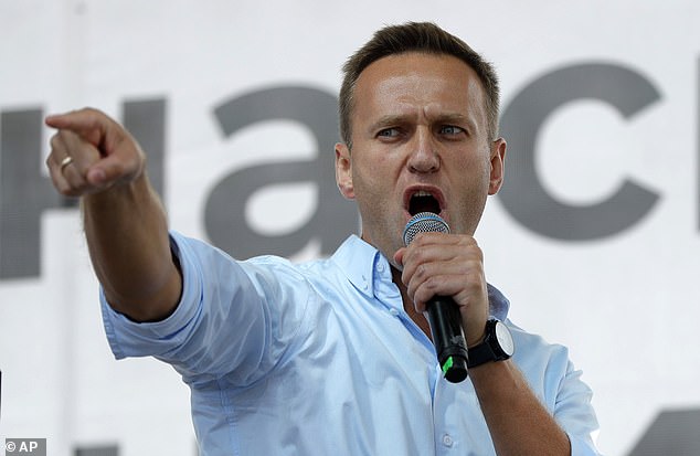 Avvelenamento di Alexy Navalny: l’oppositore russo è uscito dal coma indotto