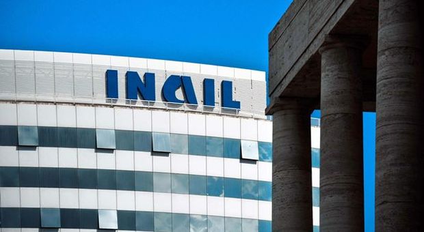 Report dell’Inail: l’assenza media dal posto di lavoro di una persona positiva al Covid è di un mese