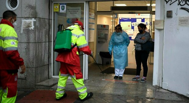 Coronavirus, si allarga il lockdown a Madrid: coinvolte oltre un milione di persone