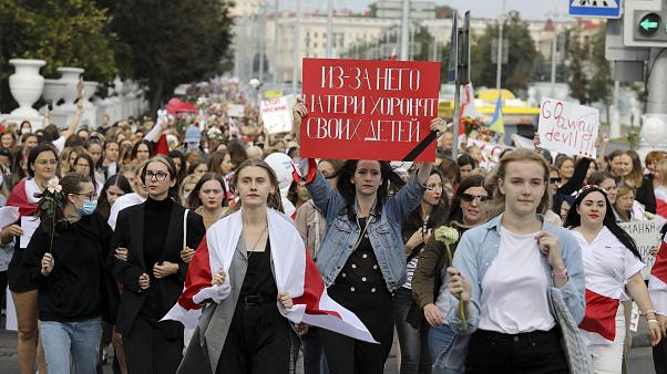 Bielorussia, nuova manifestazione delle donne a Minsk contro Lukashenko