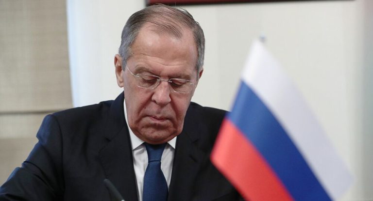 Crisi in Bielorussia, il ministro degli Esteri russo Lavrov critica la posizione della Nato