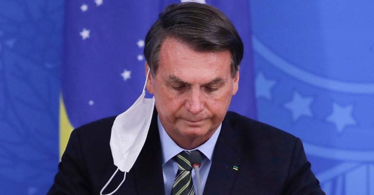 Brasile, oggi il presidente Bolsonaro rischia di essere incriminato per non aver protetto la popolazione dalla pandemia