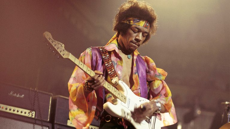 Musica, mezzo secolo fa la morte di Jimi Hendrix: “l’icona del rock”