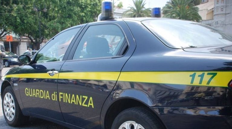 Dalla Spagna all’Italia la droga arrivava dentro pacchi regalo: sequestrati a Palermo 180 chili di stupefacenti. Nove arresti