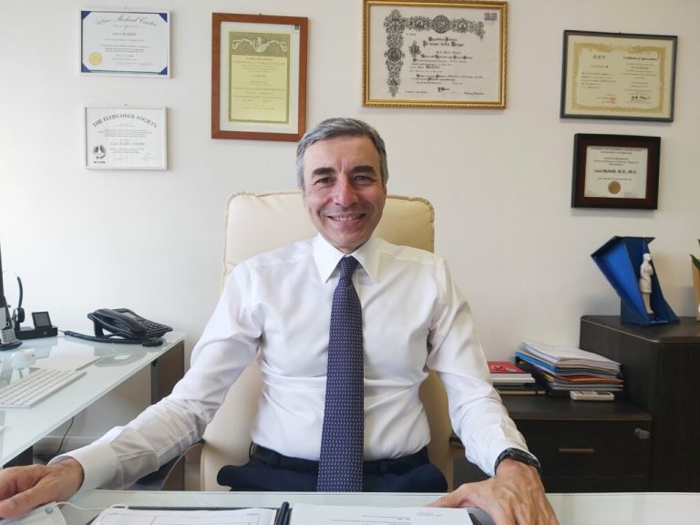 Scuola, per il professor Luca Richeldi i genitori dovrebbero controllare a casa ogni giorno la temperatura dei bambini