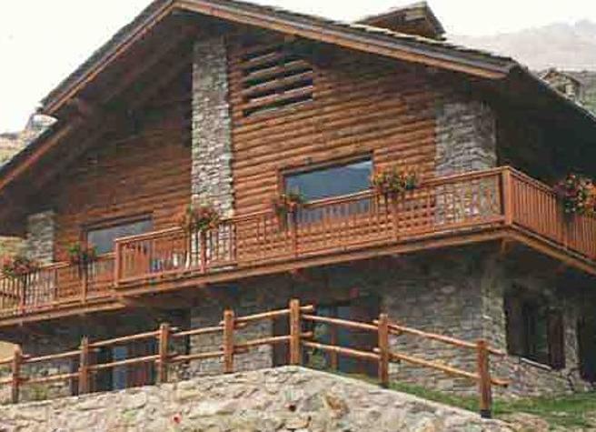 Cogne (Aosta), pignorata la villa di Annamaria Franzoni che deve all’avvocato Taormina complessivamente 450mila euro