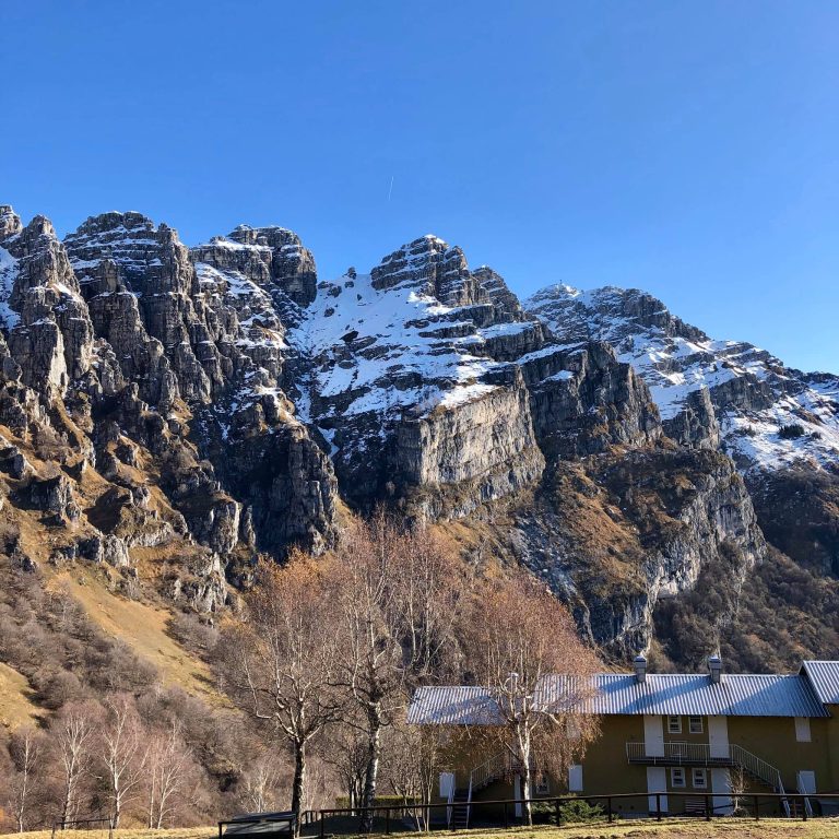 Lecco, è morta una 17enne dopo che era precipitata per decine di metri sul monte Resegone