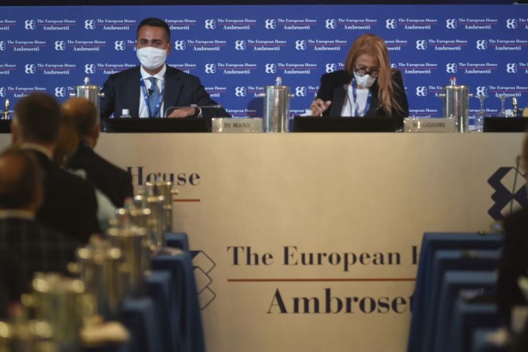 Forum Ambrosetti, l’intervento di Luigi Di Maio: “Guardando al futuro, l’ampiezza e la complessità dei problemi posti dalla pandemia ci spingono a una revisione dell’agenda dell’Italia per un’efficace diplomazia della ripresa”