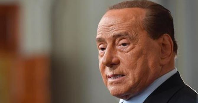 Milano, dal San Raffaele parla Silvio Berlusconi: “Sto lottando per uscire da questa infernale malattia, è molto brutta”