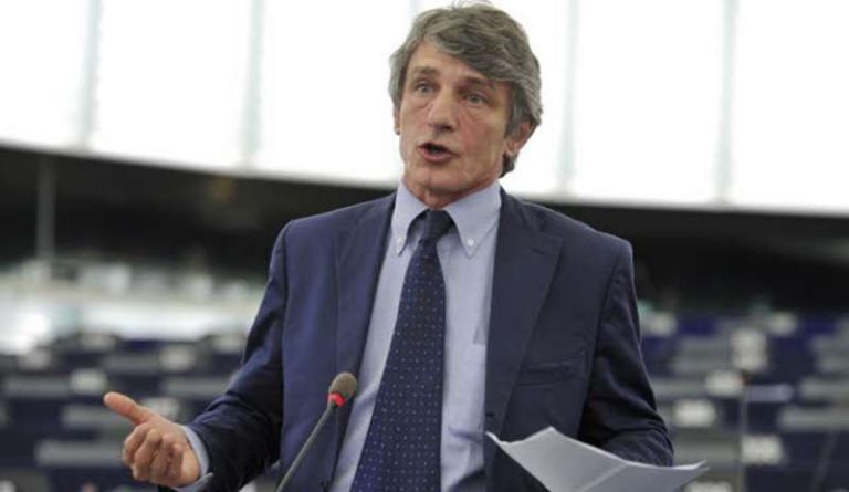 Strasburgo: David Sassoli (presidente del Parlamento Europeo) è ricoverato per una polmonite. E’ risultato negativo al Covid