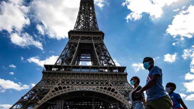 Coronavirus, in Francia boom di contagi: quasi diecimila nelle ultime 24 ore
