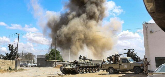Libia, un kamikaze si è fatto esplodere a Tripoli