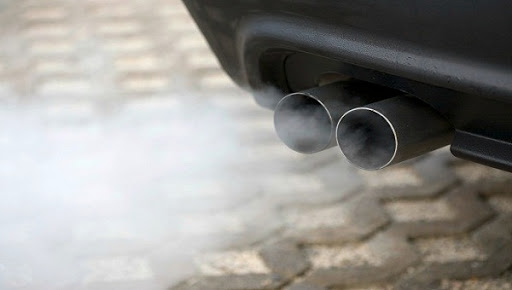 “Dieselgate”, dal 2022 per misurare le emissioni di ossidi di azoto delle auto potranno essere usati esclusivamente i test su strada