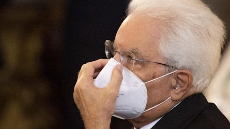 Coronavirus, i timori del presidente Mattarella: “La pandemia ha acuito la sofferenza delle persone affette da patologia psichica”