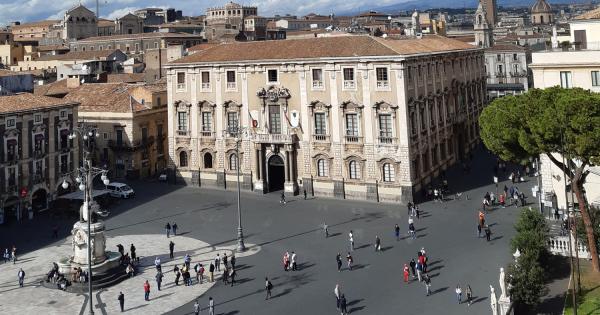 Catania, al via il processo per il buco di bilancio della città