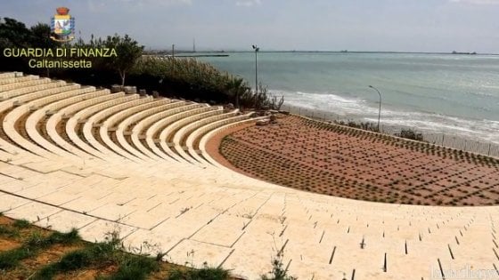 Gela, la procura sequestra un anfiteatro: è totalmente abusivo