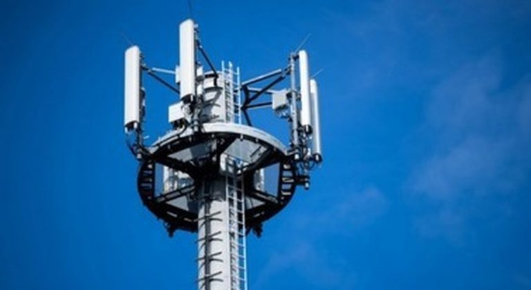 Ladispoli al Centro: “Antenna 5G in zona artigianale, disatteso il regolamento comunale”