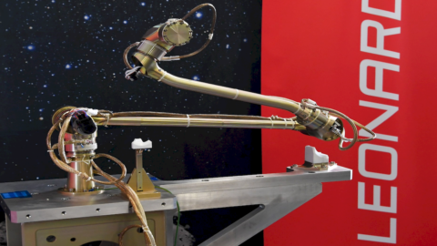 Marte, l’italiana Leonardo sta realizzando le braccia robot per la missione Nasa-Esa sul pianeta rosso prevista per il 2026