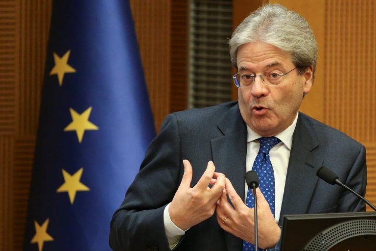 Paolo Gentiloni: “Con il Recovery plan il Pil italiano salirà del 4,2% nella seconda metà del 2021 e del 4.4% nel 2022”