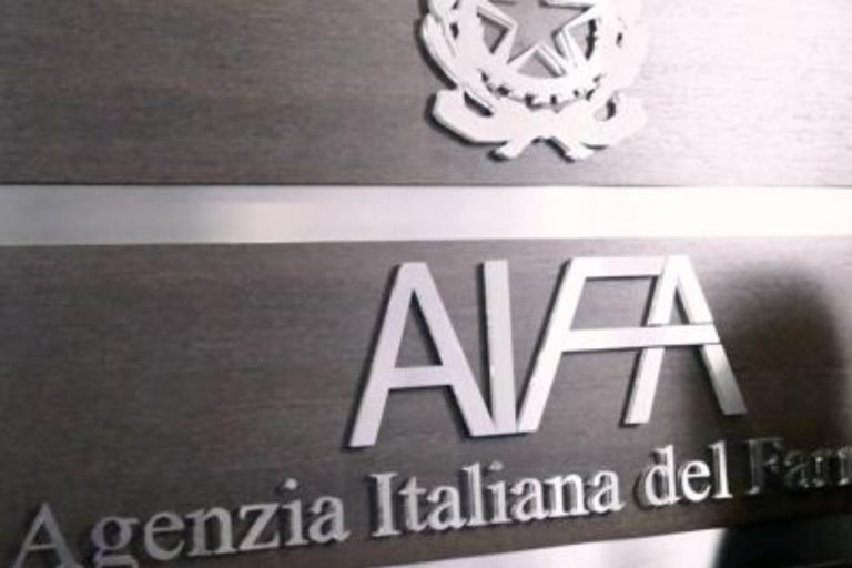 Aifa: non sarà più necessario l’obbligo della prescrizione medica per dispensare alle minorenni i contraccettivi di emergernza