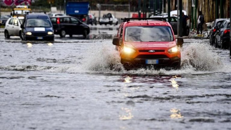 Maltempo in Liguria: forti piogge in gran parte della regione con allagamenti e disagi