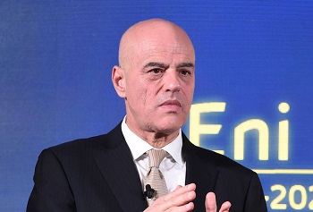 Claudio Descalzi presenta l’Eni del futuro:  “Da qui a 30 anni saremo leader nella produzione e vendita di prodotti decarbonizzati”